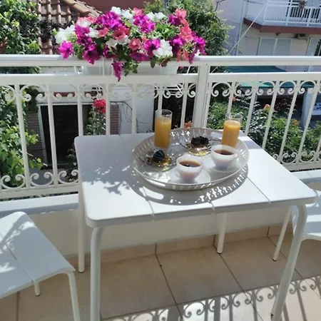 Stratis Summertime Apartment *
